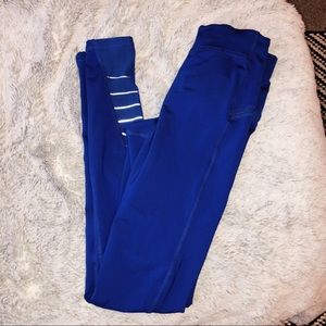 BLUE LEGGINGS